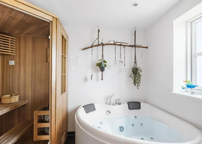 Beautiful In With Sauna 度假居 *